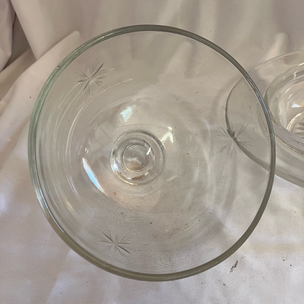 Elegant Glass Cheese Dome - Picture 2 of 9